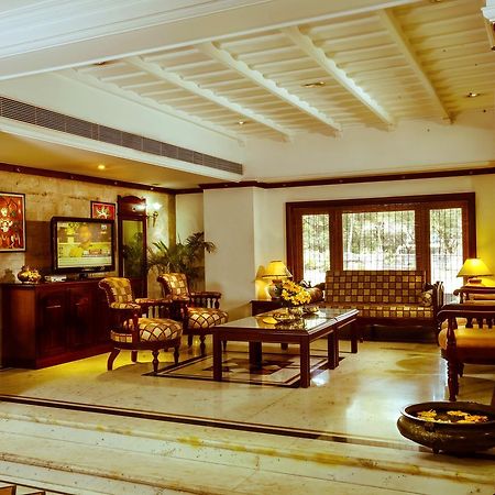Krishna Inn Guruvāyūr Kültér fotó