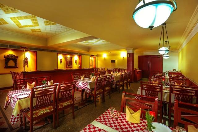 Krishna Inn Guruvāyūr Kültér fotó